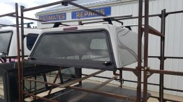 Used Topper - 2004 - 2012 Chevy Colorado / GMC Canyon - 5ft. Bed - Silver