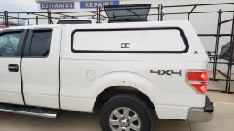 USED TOPPER - 2009-2014 Ford F150 - Extended Cab - 6.5 ft. Bed - White