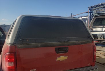 Used Topper -  07-13 Chevy Silverado 6.5' white