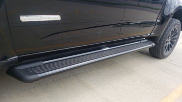 Westin Sure-Grip Running Boards - Black - 27-6135+27-2205 - 2015-2025 Chevrolet Colorado / GMC Canyon - Crew Cab