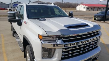 Auto Ventshade Aeroskin - Chrome - 622187 - 2020-2025 Chevrolet Silverado 2500/3500 HD