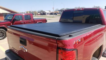 Truxedo Lo Pro - 572001 - 2014-2018 Chevrolet Silverado / GMC Sierra 1500 (19 Classic) / 2015-2019 (2500/3500) - 6.5 ft. Bed