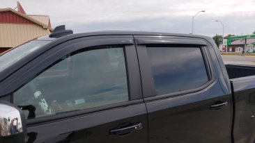 Auto Ventshade Ventvisor - Tape On - 94805 - 2019-2024 Chevrolet Silverado / GMC Sierra 1500 - Crew Cab (4 Piece)