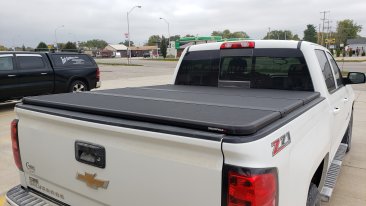 Extang Solid Fold ALX - 88445 - 2014-2018 Chevrolet Silverado / GMC Sierra (2019 Classic) - 5.8 ft. Bed