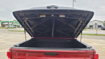 UnderCover Elite - UC1178 - 2019-2025 Chevrolet Silverado / GMC Sierra 1500 - 5.8 ft. Bed (Without Multi-Function Tailgate)